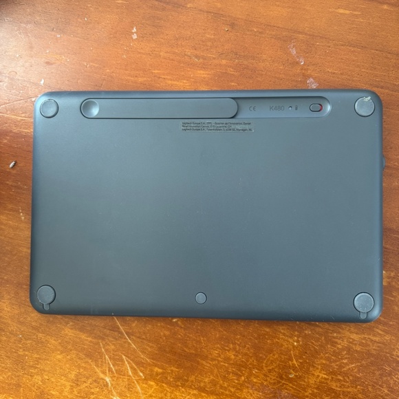 Logitech K480 Wireless Keyboard Universal Multi Device Bluetooth Great Condition - Picture 2 of 2